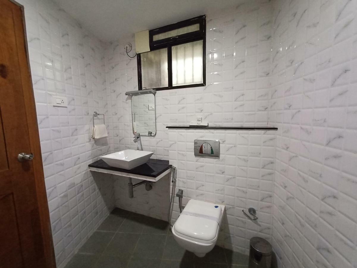 Hotel Devanganam Residency Guruvāyūr Exteriér fotografie